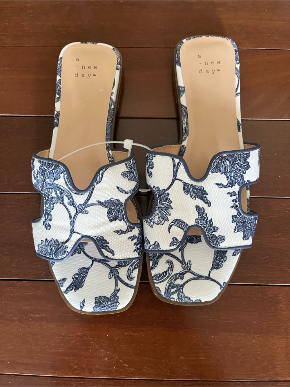 a.new day White and Blue Floral Slide Mules